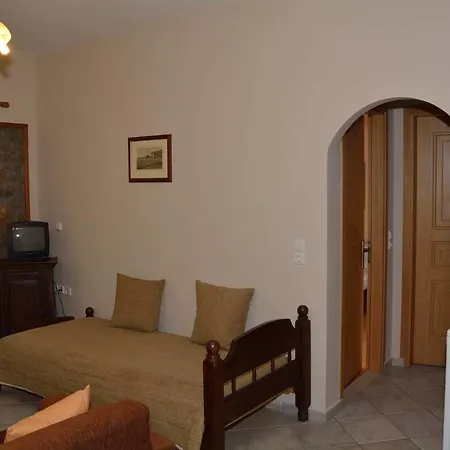 Guest house Evrostini 3*