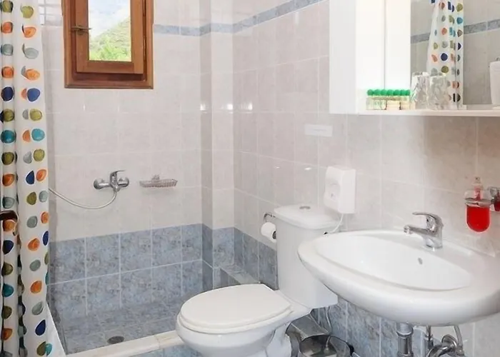 בית הארחה Evrostini Evrostína